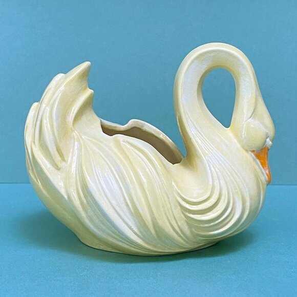 Beautiful Small Yellow Ceramic Vintage Swan Bowl - Swan Planter - Farmhouse - Picture 7 of 8